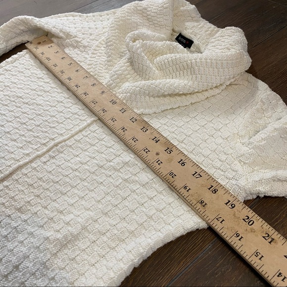 Intro antique white 1X cowl neck knit sweater - Picture 3 of 7